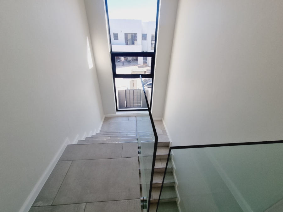 4 Bedroom Property for Sale in Sandown Western Cape